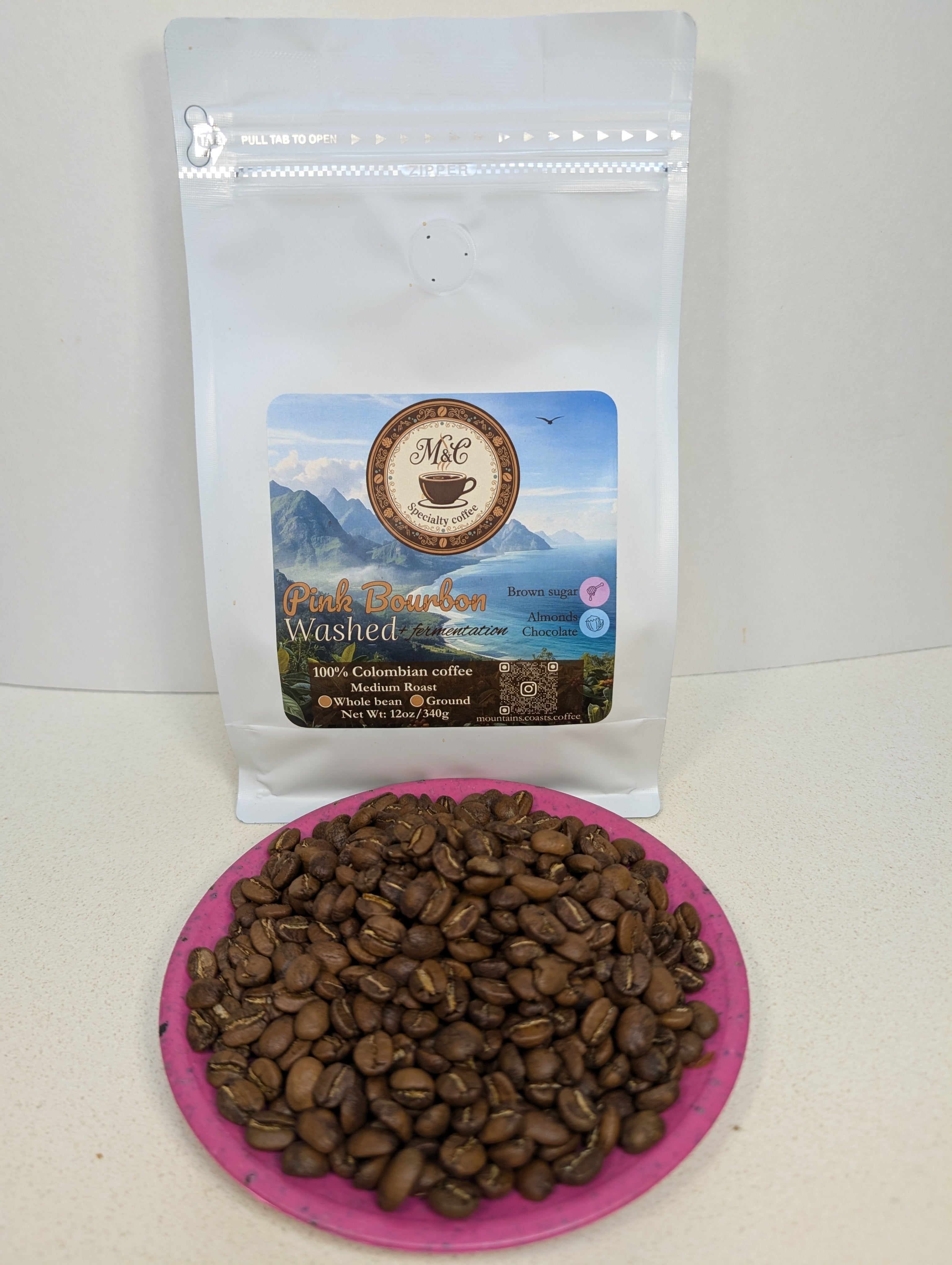 100% Colombian coffee | Pink Bourbon - washed + fermentation process | Whole bean | 12oz