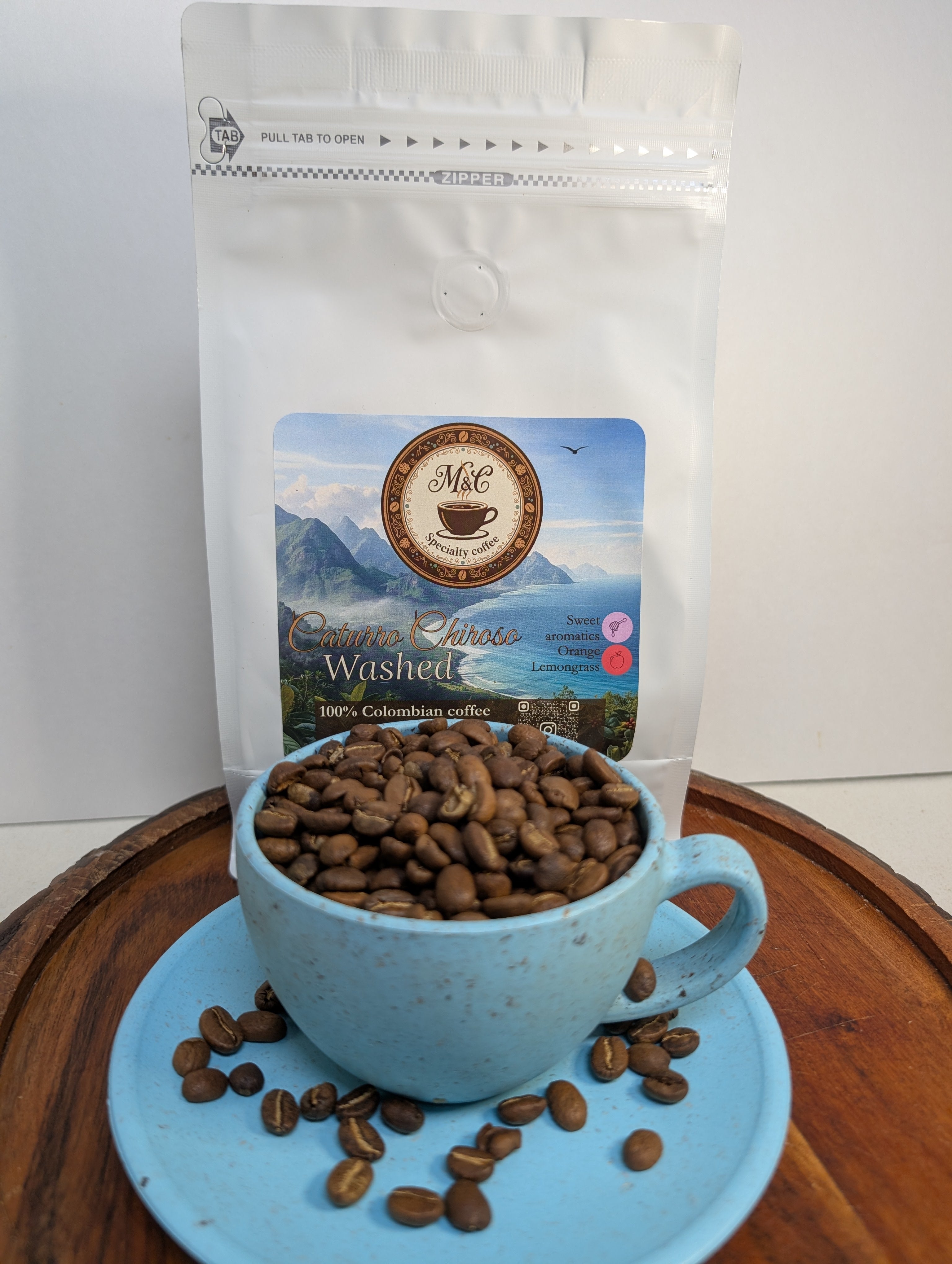 100% Colombian coffee | Caturro Chiroso - washed process | Whole bean | 12oz