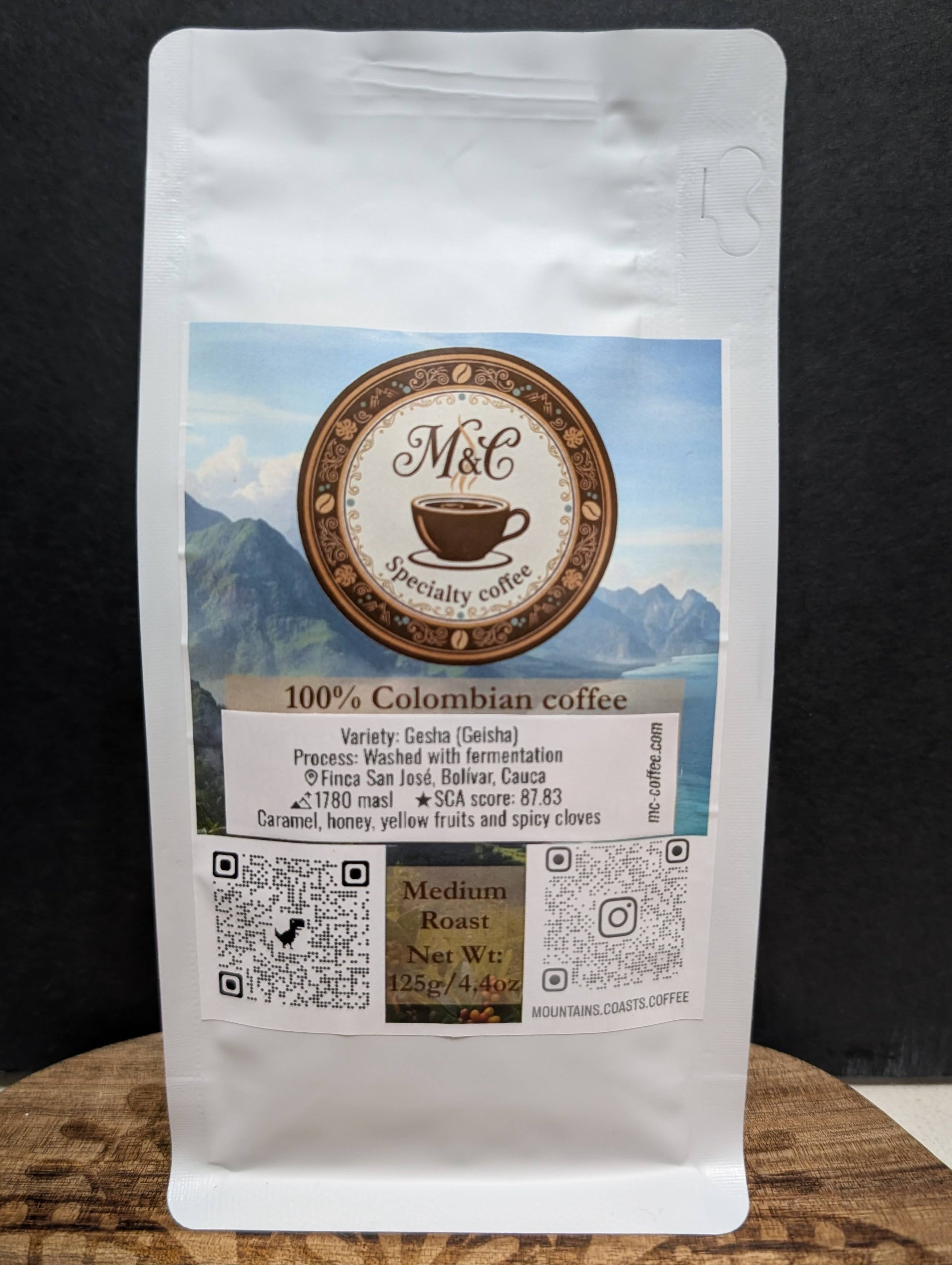 100% Colombian coffee | Gesha - washed + fermentation process | Whole bean | 4oz